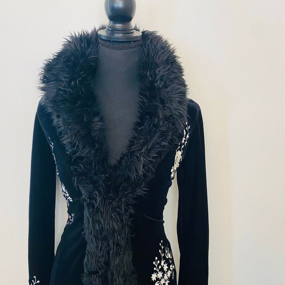 White House Black Market Black Coat with White Embroidery - Picture 10 of 10